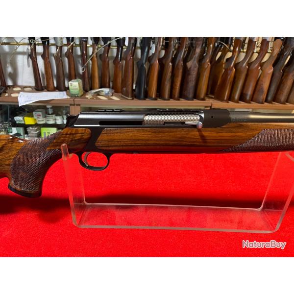CARABINE SEMI-AUTOMATIQUE SAUER MODLE S303, BOIS GRADE 6 AVANT GARDE GRAND LUXE, CAL 7X64.