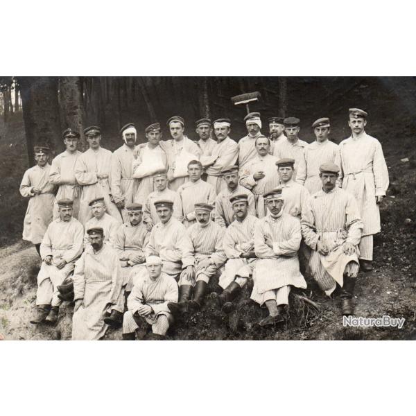 CPA -Photo - Un Groupe Soldats Allemands - N�4277