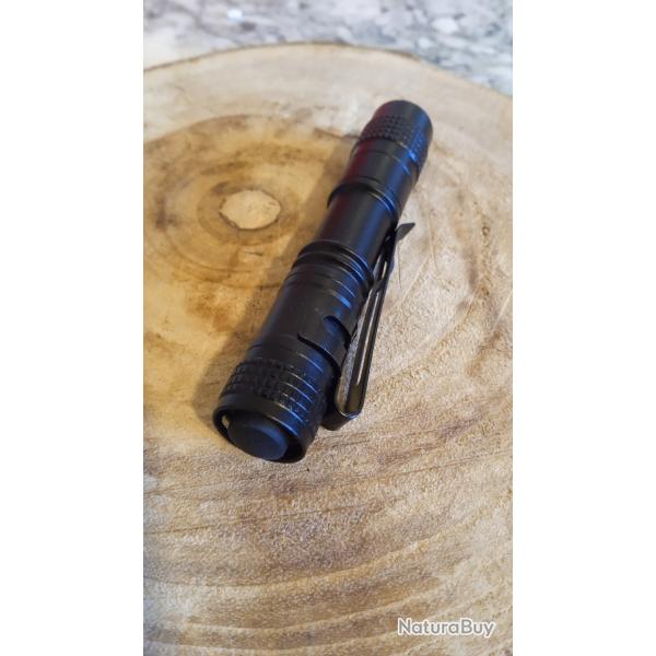 mini lampe poche tactique avec clip ceinture