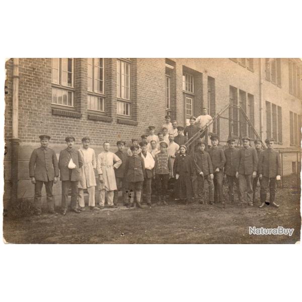 CPA -Photo - Un Groupe Soldats Allemands - N�4284