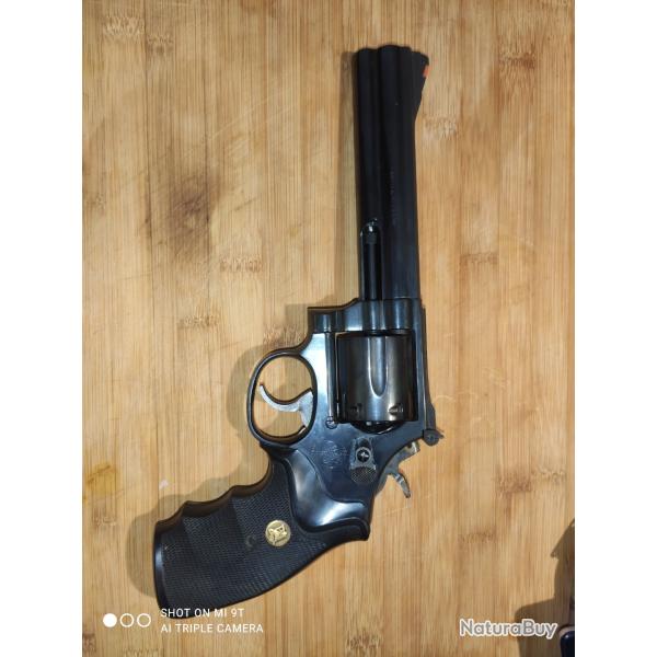 Smith et Wesson 586 mod2.6 pouces