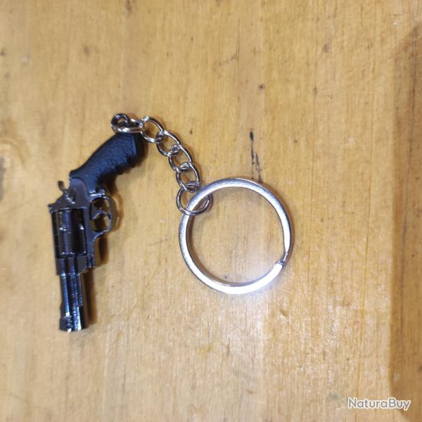 Porte cl� revolver