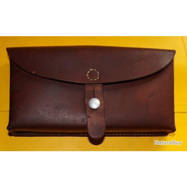 ARMEE SUISSE :ETUI EN CUIR POUR CARTOUCHIERE DE L'ARMEE SUISSE , DATE 1965  FABRICANT DANS LE TAMPON