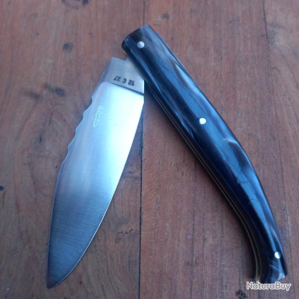 Joli Couteau R�gional Le SAINT AMANS par MOSER Manche en Cristalium