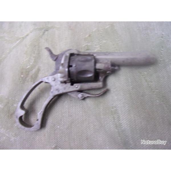 pave de revolver  broche 15,5 cm