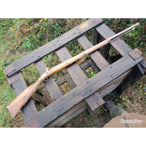 Fusil a percussion mono crosse zoomorphique