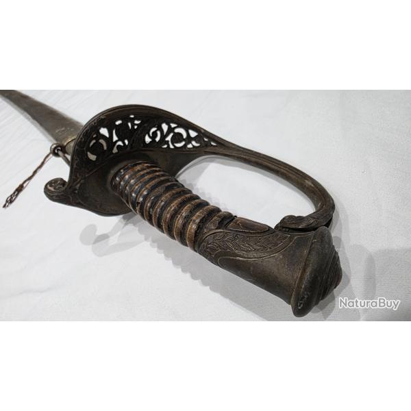 pe d'Officier Ancienne XIXe - Monture en Laiton Sculpt - Poinon inconnu - Complet avec Fourreau