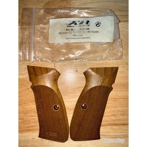 PAIRE DE PLAQUETTES KN POUR PISTOLET CZ 75