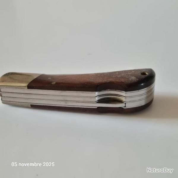 Couteau Maserin pliant � 3 lames, lame, scie avec tournevis et d�peceur.