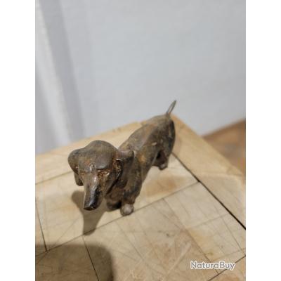 Chenet De Cheminée Teckel Édouard Schenck – Sculpture Chien En Fonte, 29x24 Cm