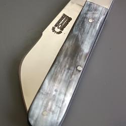 ANCIEN COUTEAU, V&Eacute;RITABLE BROSSARD, THIERS, XX&egrave;me, manche CORNE.