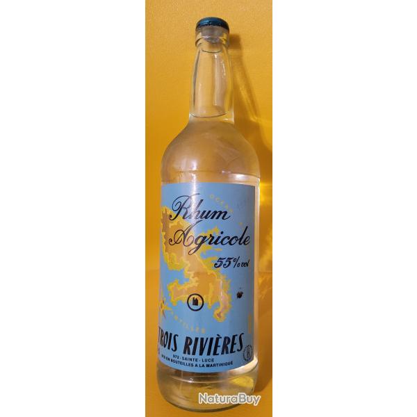 RARE : RHUM BLANC TROIS RIVIERES (1979) ( Bouteille de 1 LITRE) 55�