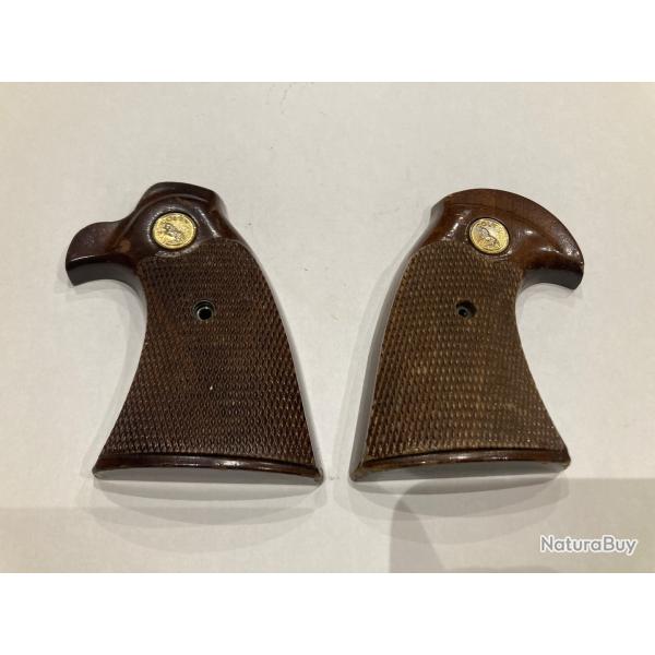 Plaquettes bois de revolver COLT