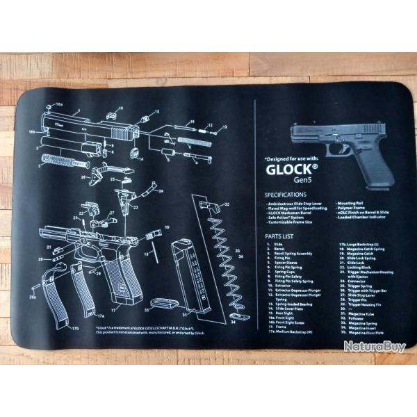Tapis GLOCK ( pour dmontage d arme) 42,5cm27,5cm