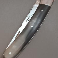 COUTEAU LE THIERS PAR CHEVALERIAS, manche CORNE, guilloch&eacute;, NEUF.