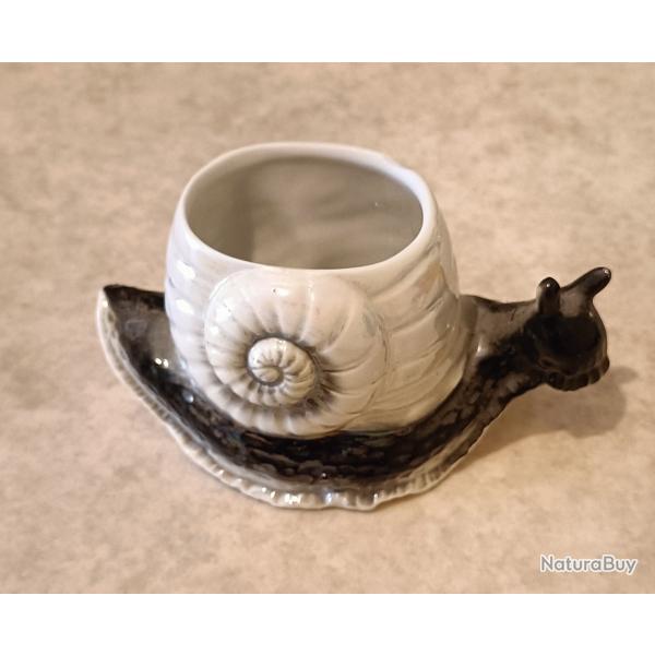 Objet ancien en porcelaine