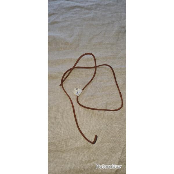 1  lacet cuir pour �tui de colt ou couteau US      0,90 cm