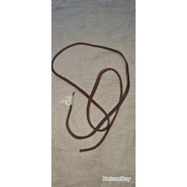 lacet cuir pour �tui de colt ou couteau US   1,10cm