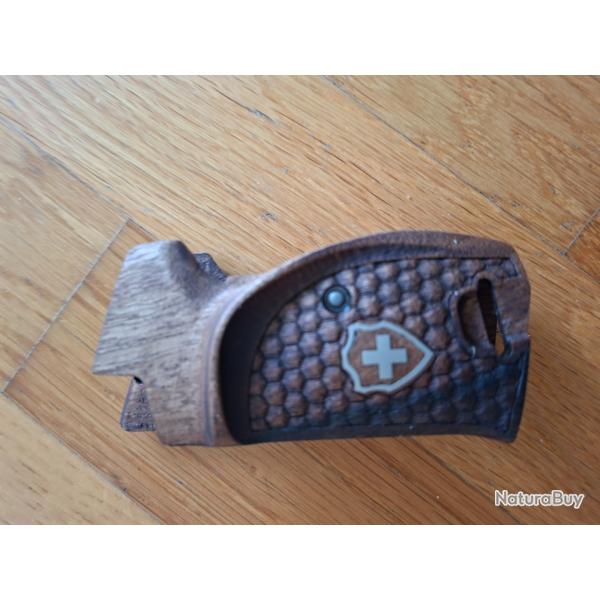 Plaquettes en noyer pour p 210/49 SIG