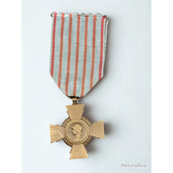 (15.001) Croix du combattant