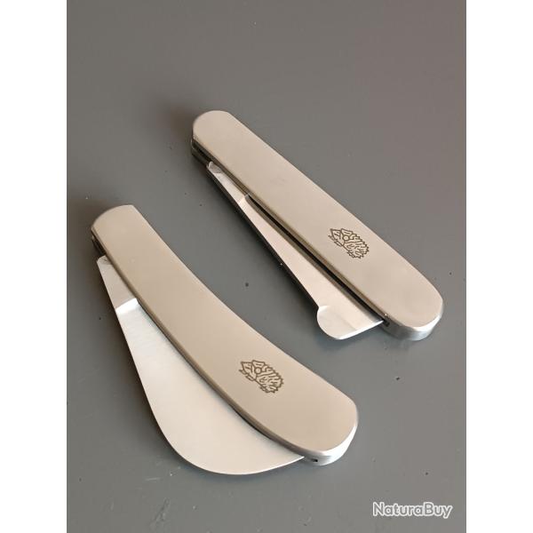 LOT ANCIENS COUTEAUX DE MTIER, tout acier.