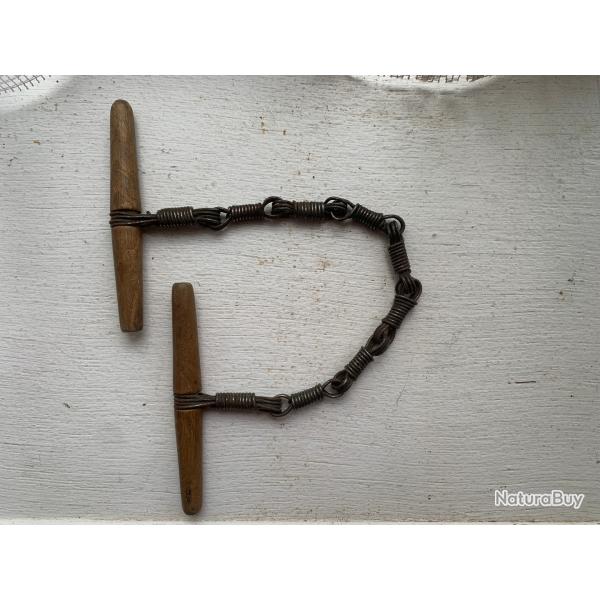 menottes dites "cabriolet de contention"