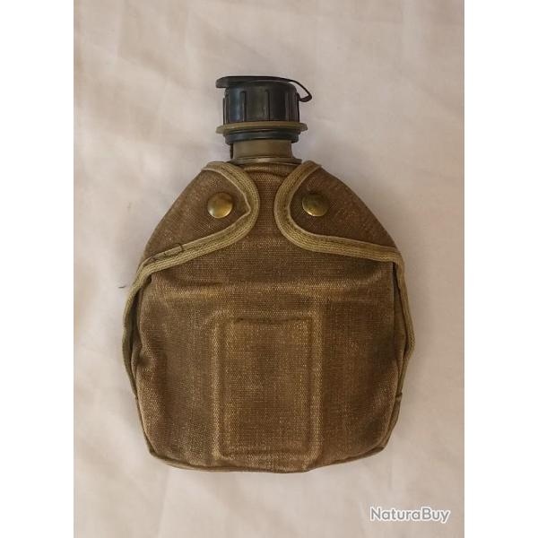 Gourde et quart US Army 1984 guerre froide dessert Storm