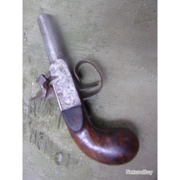 pistolet  percussion longueur 13,7 cm