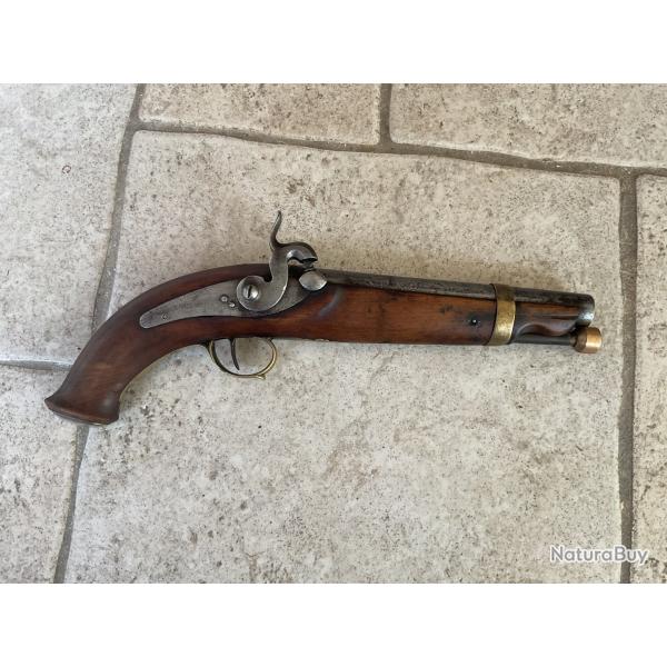 Pistolet a percussion en tat de marche