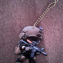 porte cle pendentif soldat militaire neuf