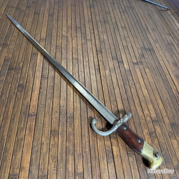 TRS BELLE BAONNETTE GRAS 1874 GRAVE DE LA MANUFACTURE D'ARMES DE SAINT TIENNE OCTOBRE 1879