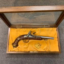 Coffret Pistolet de Mamelouk commémoratif PEDERSOLI