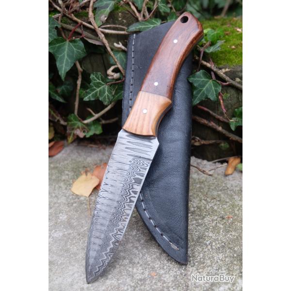 Skinner Couteau de Chasse Damas Lame 256 Couches Manche Bois/Rsine Fabric Artisanale Etui Cuir