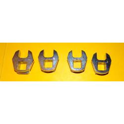 LOT DE 4 CLES POUR TIGE CARREE , 1 X 14 ET 3 X 15   , BON ETAT VOIR PHOTOS . POUR TOUT RENSEIGNEMENT