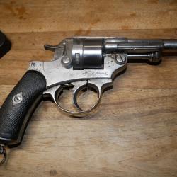 Revolver 1873 daté 1884 en 11mm73, bonne mécanique et canon avec de belles rayures