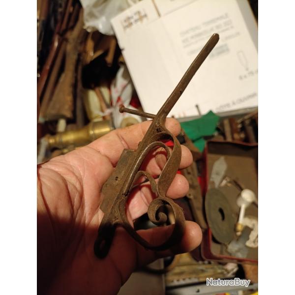 Dtente de fusil ancien n2