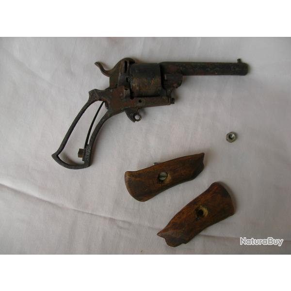 REVOLVER ANCIEN A BROCHES 6 COUPS A RESTAURER