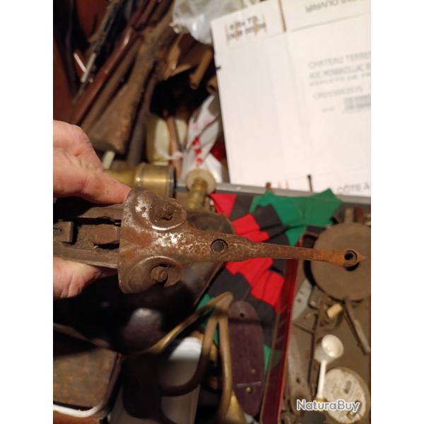 Pice de fusil ancien