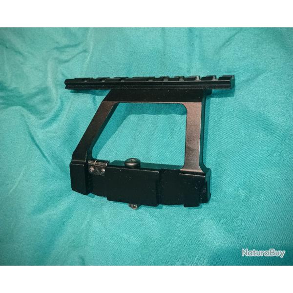 Rail picatinny de montage latral de lunette pour AK