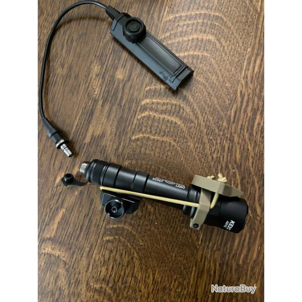 Lampe M600 Airsoft pour AR-15 / M4 / HK416 NEUF