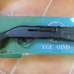 fusil semi-automatique EGE ARMS EG12 synthétique noir 12/76 canon 71cm chokes interchangeables