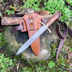 dague de chasse d'artisan / fourreau / porte fourreau / + ceinturon en cuir