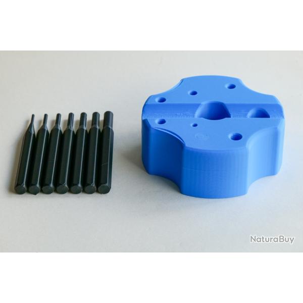 Banc d'armurier et lot de 7 chasse goupilles non marquants