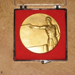 Médaille d'or concoures militaire de tir au PA 1977.