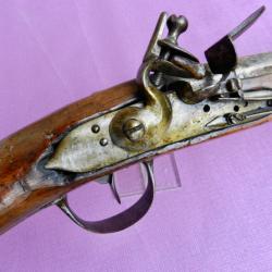 Fusil de chasse à silex du XVIII? siècle, monocanon.