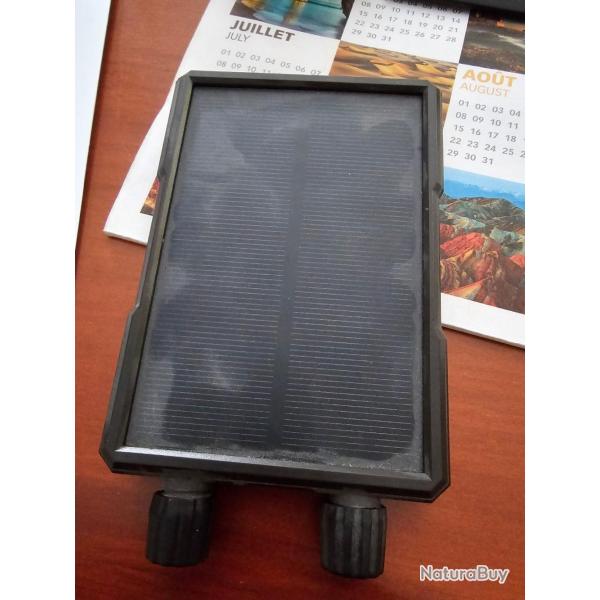 Panneau solaire de marque NUM'AXES pour Pi�ge photographique