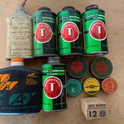 Gros lot de bo&icirc;tes vides.