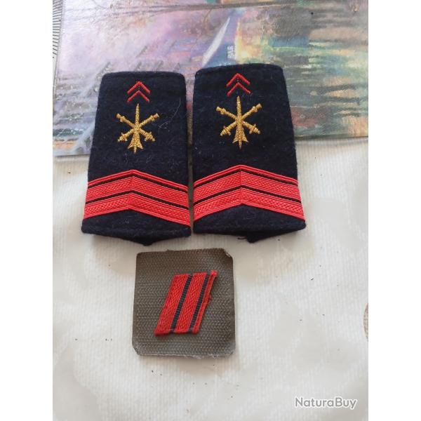 Galons de caporal d'artillerie