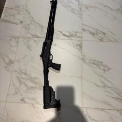 Fusil à pompe winchester defender tactical