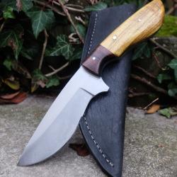 Bushcraft Couteau de Chasse Survie Lame Acier Carbone 1055 Manche Olivier Etui Cuir Fabr Artisanale